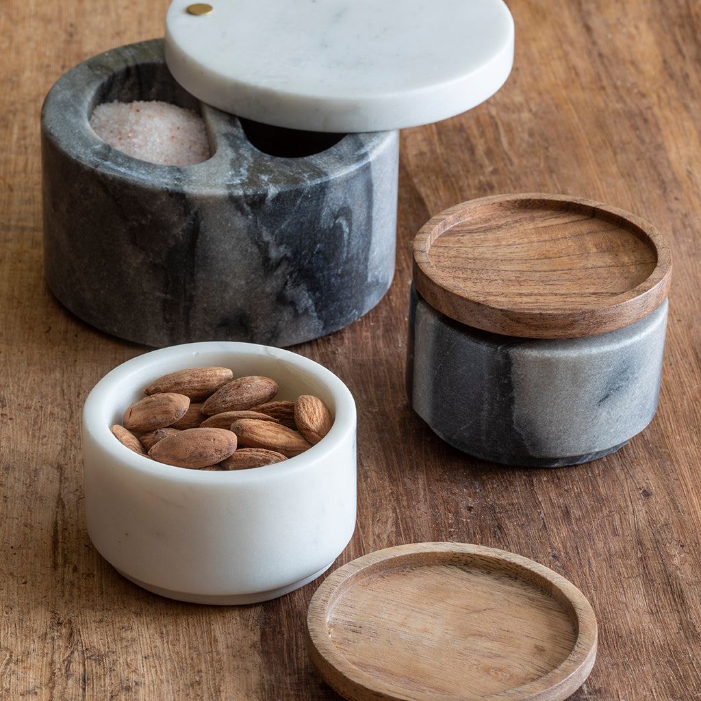 Anzio Cellar with Pivoting Lid