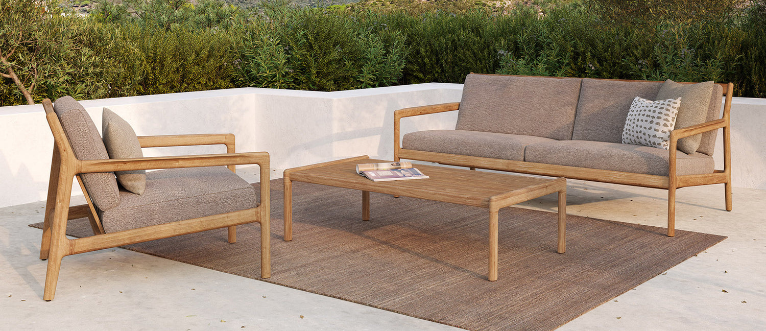 Outdoor Lounge Furniture