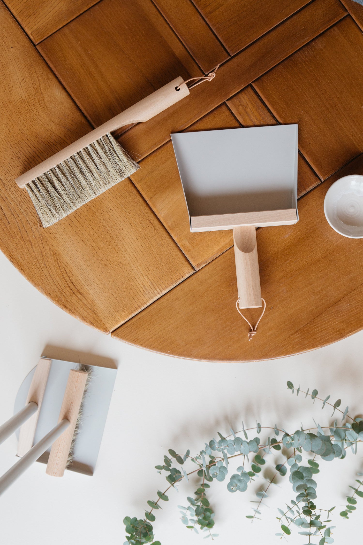 Andree Jardin NATURAL GRAY---&quot;Mr &amp; Mrs Clynk&quot; Hand Brush, Dustpan and Wall Hooks  