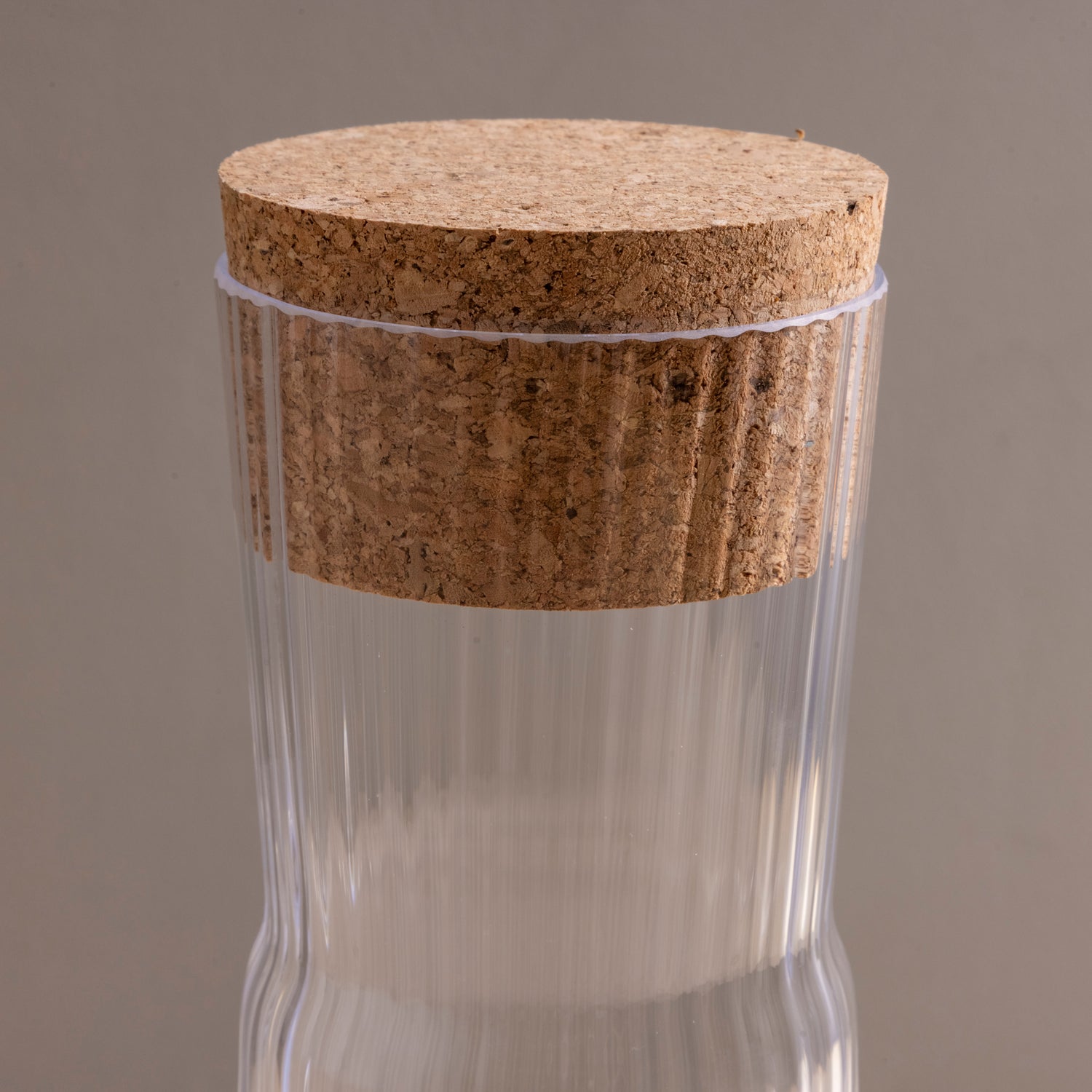 Gio Carafe with Cork Stopper