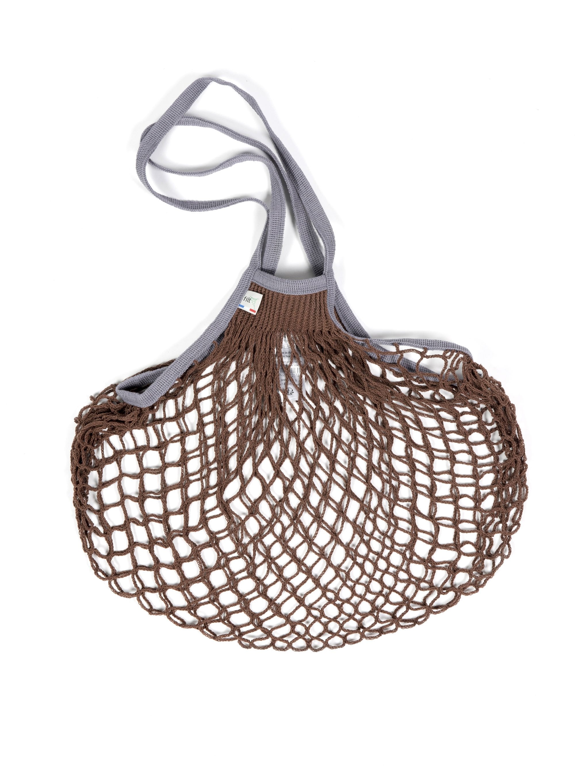 Fishnet-like market bag in brown with grey handles.