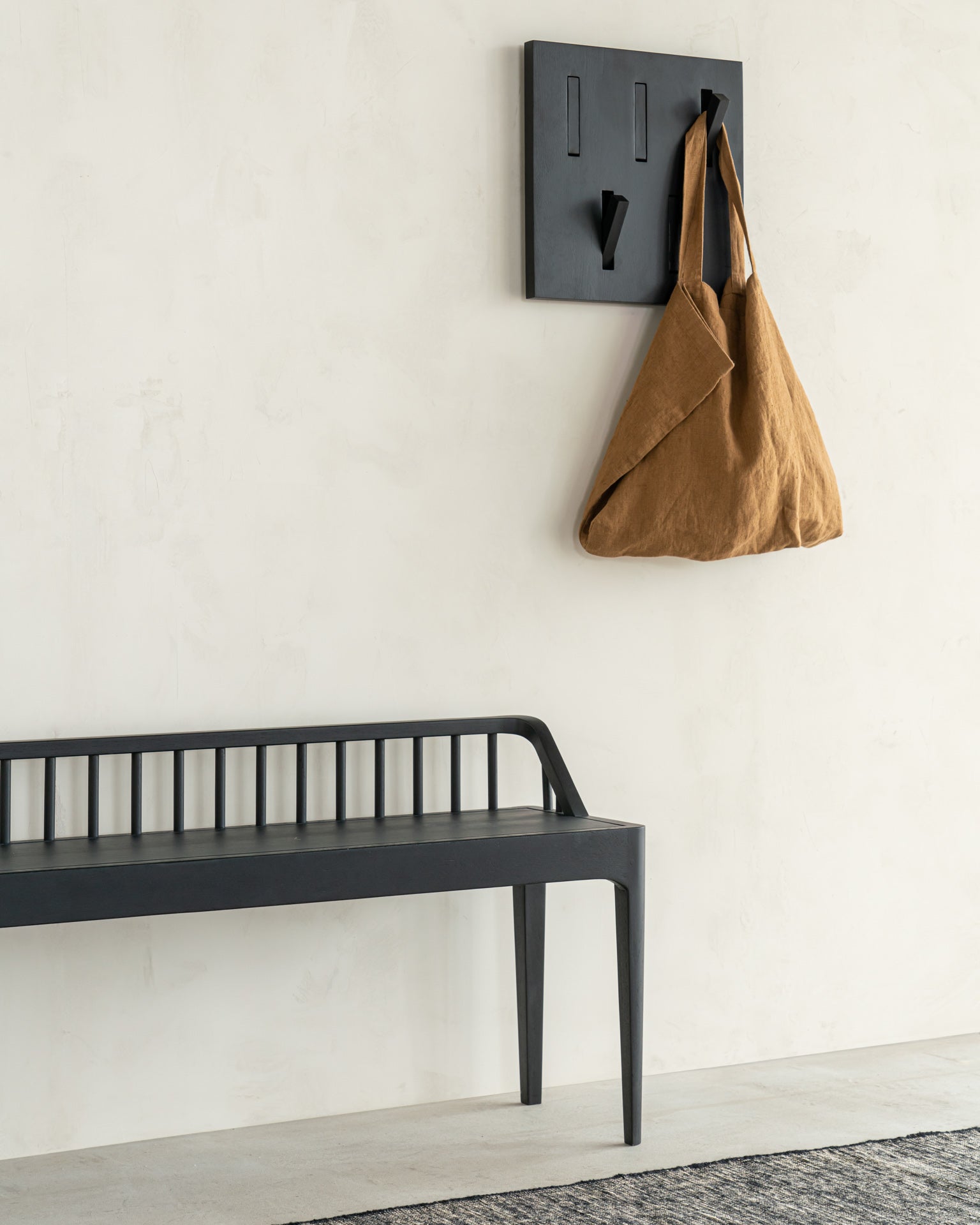 Utilitile Solid Black Oak Wall Hanger