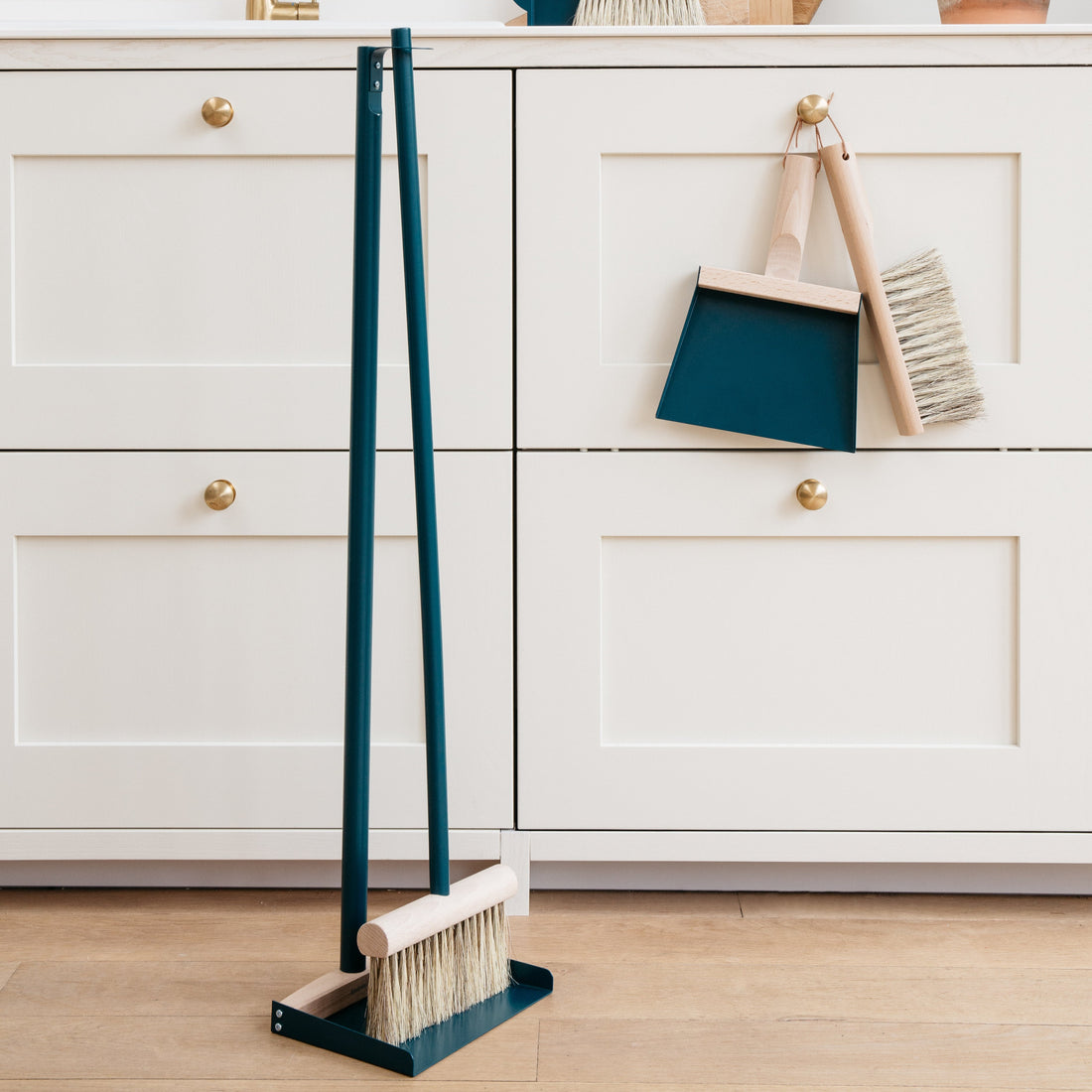 Andree Jardin "Mr &amp; Mrs Clynk" Storm Blue NATURAL Hand Brush, Dustpan and Wall Hooks