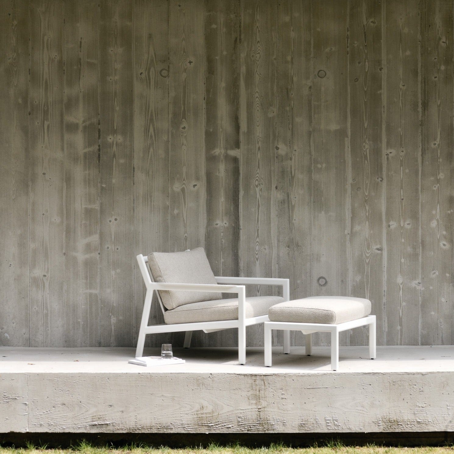 Jack outdoor lounge chair - aluminium - white - Off White fabric