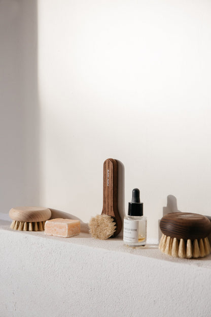 Andrée Jardin Tradition Scrub Brush Waxed Beech Wood Utilities Andrée Jardin Andrée Jardin Bath &amp; Body_Accessories Brand_Andrée Jardin LMF23 AJ-NEWS-JAN-20-_11