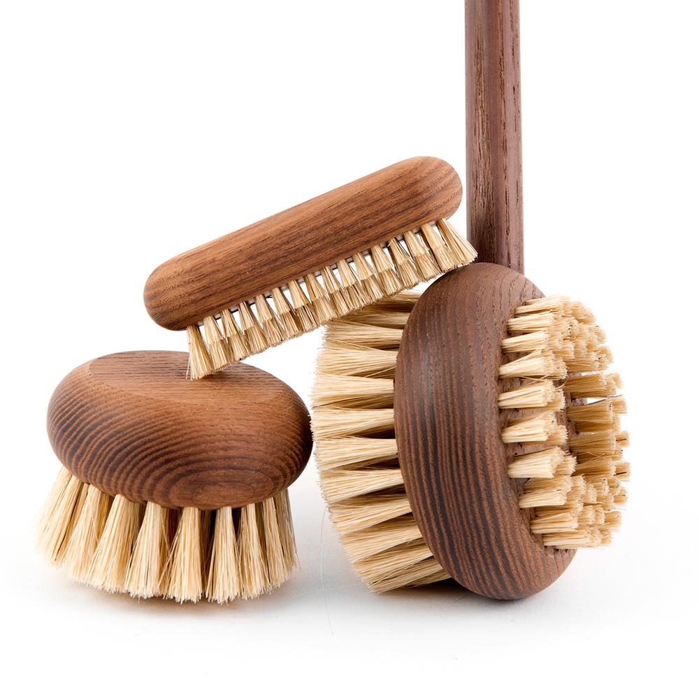 Andrée Jardin Heritage Ash Wood Nail Brush Andrée Jardin andree-jardin-heritage-ash-wood-nail-brush-set-of-2 - French Dry Goods