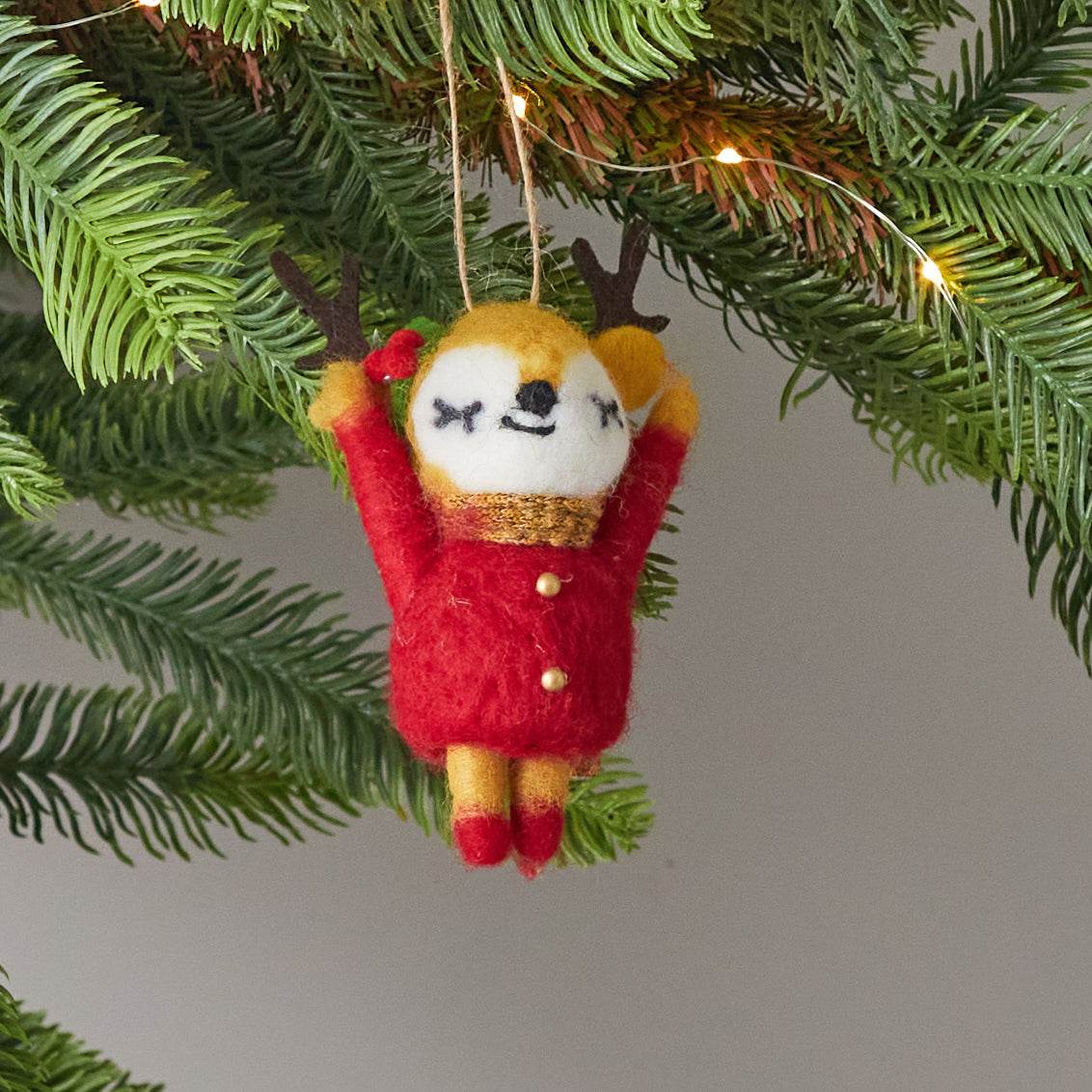 Felt Cheerful Reindeer Ornament
