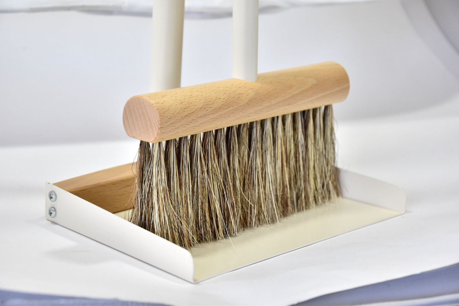 Andree Jardin NATURAL CREAM  &quot;Mr &amp; Mrs Clynk&quot; Large Complet Dustpan &amp; Hand Brush