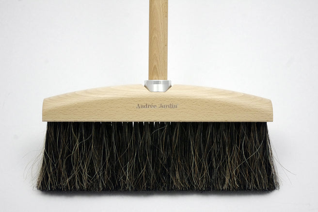 Andrée Jardin Mr. and Mrs. Clynk Apartment Broom Head Andrée Jardin andree-jardin-mr-and-mrs-clynk-apartment-broom-head - French Dry Goods