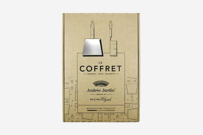 Andrée Jardin Mr. and Mrs. Clynk Black Dustpan &amp; Natural Broom with Wall Hooks Andrée Jardin andree-jardin-mr-and-mrs-clynk-black-dustpan-natural-broom-with-wall-hooks - French Dry Goods