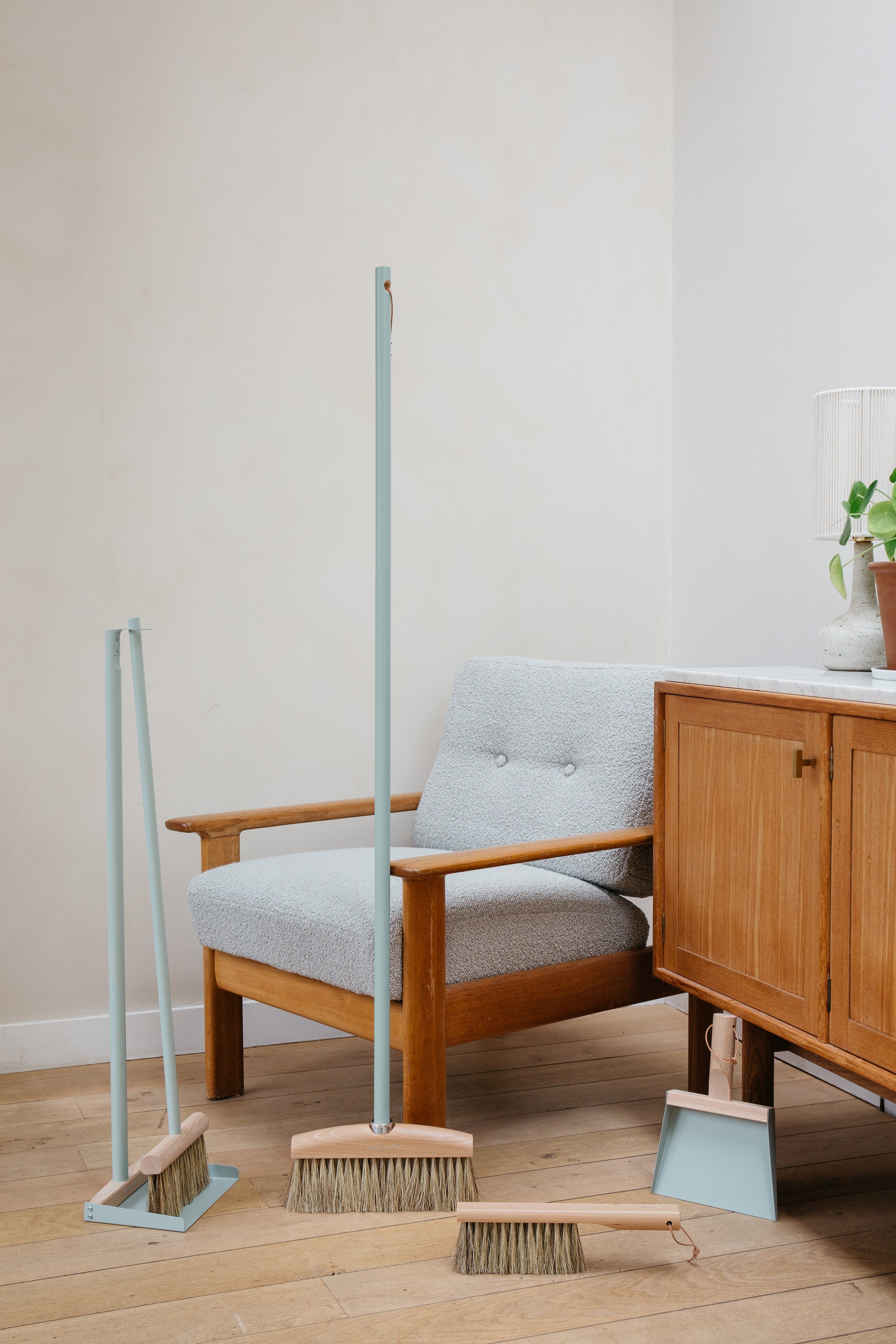 Andree Jardin "Mr &amp; Mrs Clynk" Grey Green NATURAL Hand Brush, Dustpan and Wall Hooks