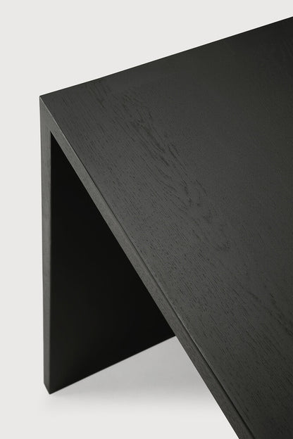 U desk - varnished oak - black - rectangular - with cable management