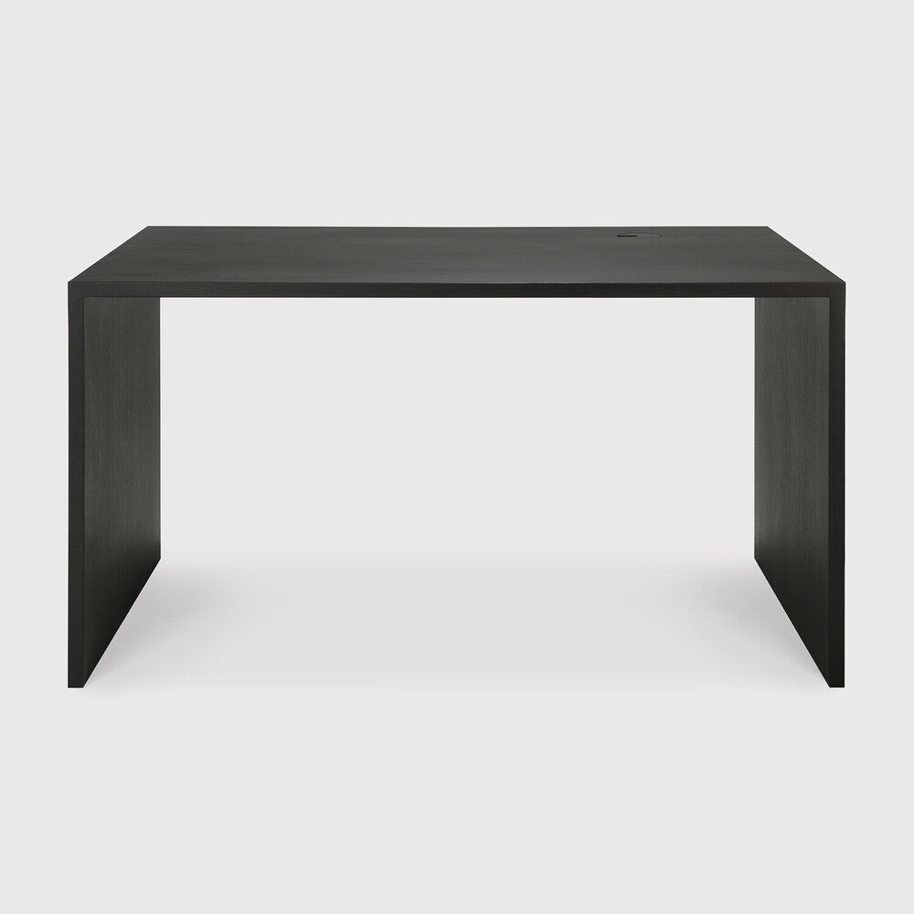 U desk - varnished oak - black - rectangular - with cable management
