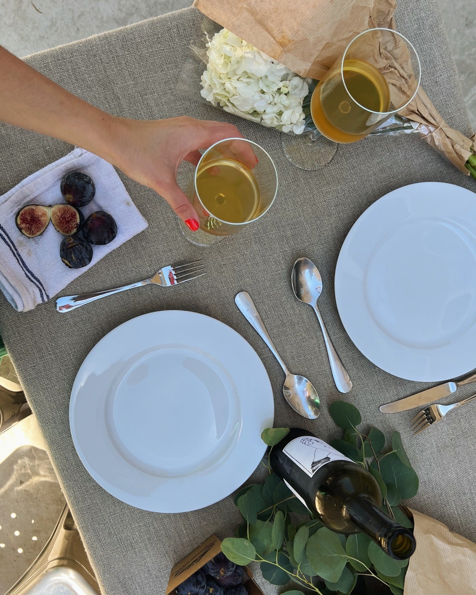 Thieffry Belgian Linen Tablecloth, Round, Raw Natural