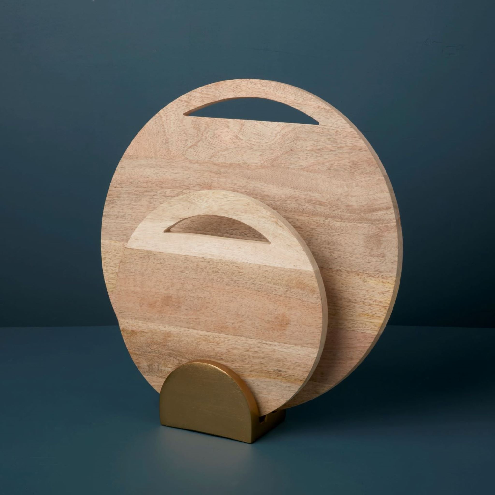 Leo Round Boards &amp; Stand Set