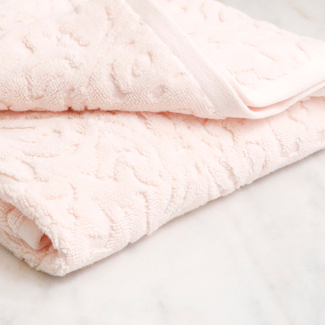 Firenze Bath Towel, Magnolia