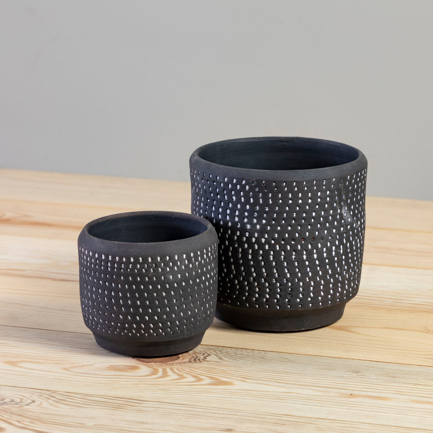 black ceramic plant pot feet Delrado Pot – Be Home