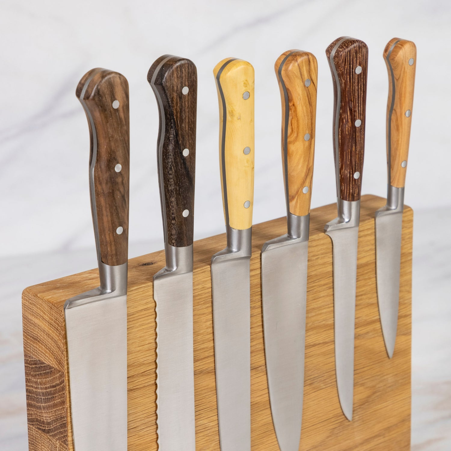 Laguiole en Aubrac Kitchen Knives with Oak Block, Set of 6, Mixed Wood