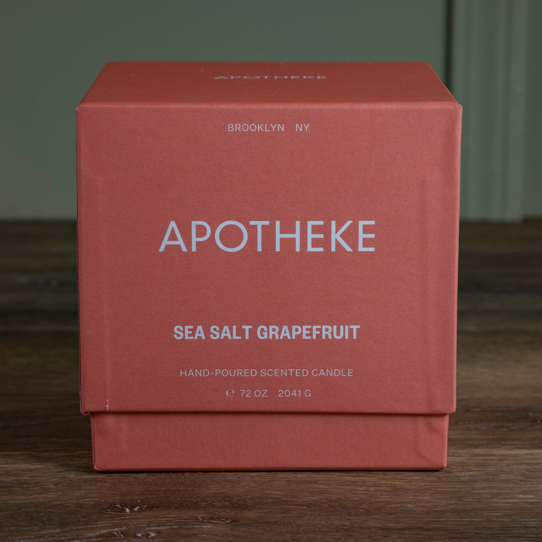 Apotheke Concrete 4-Wick Candle, Sea Salt Grapefruit