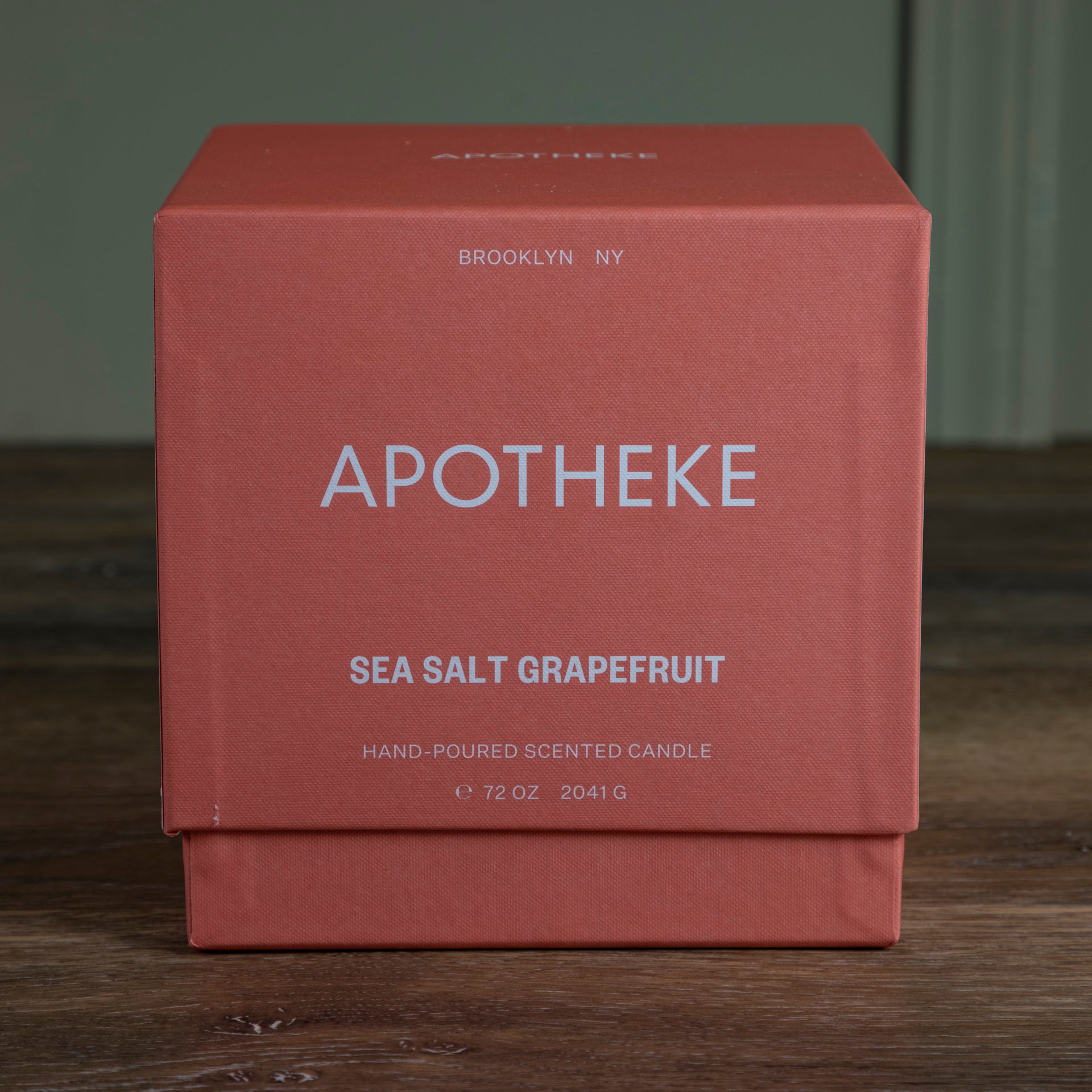 Apotheke Concrete 4-Wick Candle, Sea Salt Grapefruit