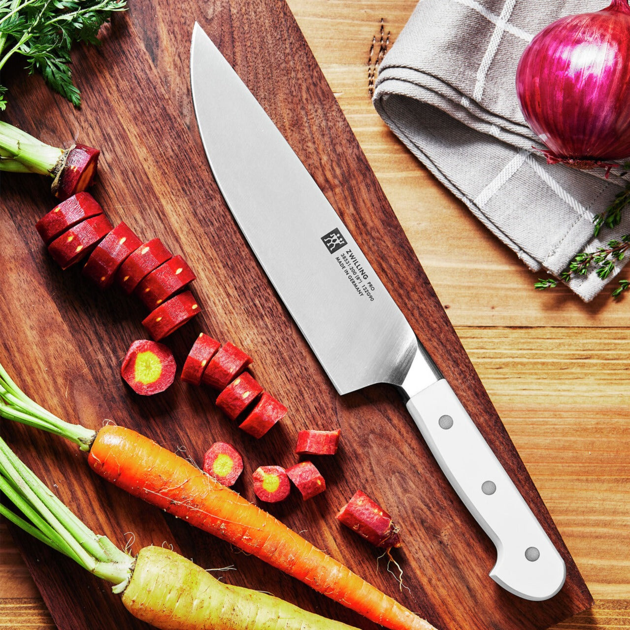  ZWILLING Pro Le Blanc 4-pc Steak Knife Set: Home & Kitchen