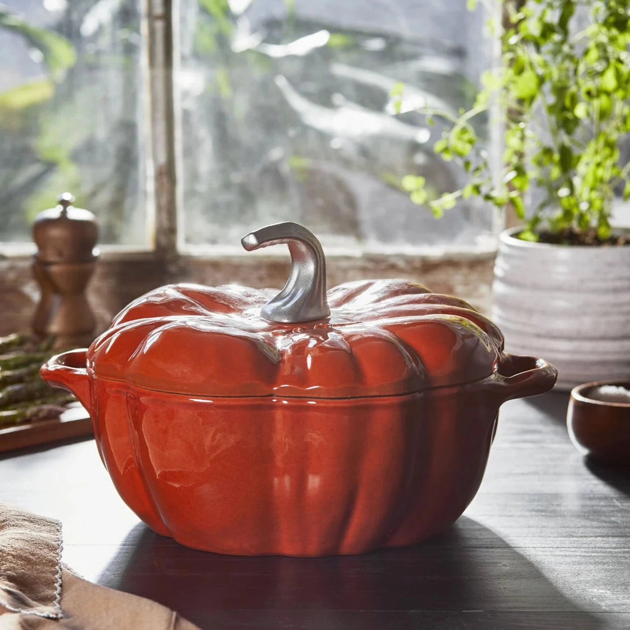 Staub Pumpkin Cocotte, 3.5qt, Burnt Orange