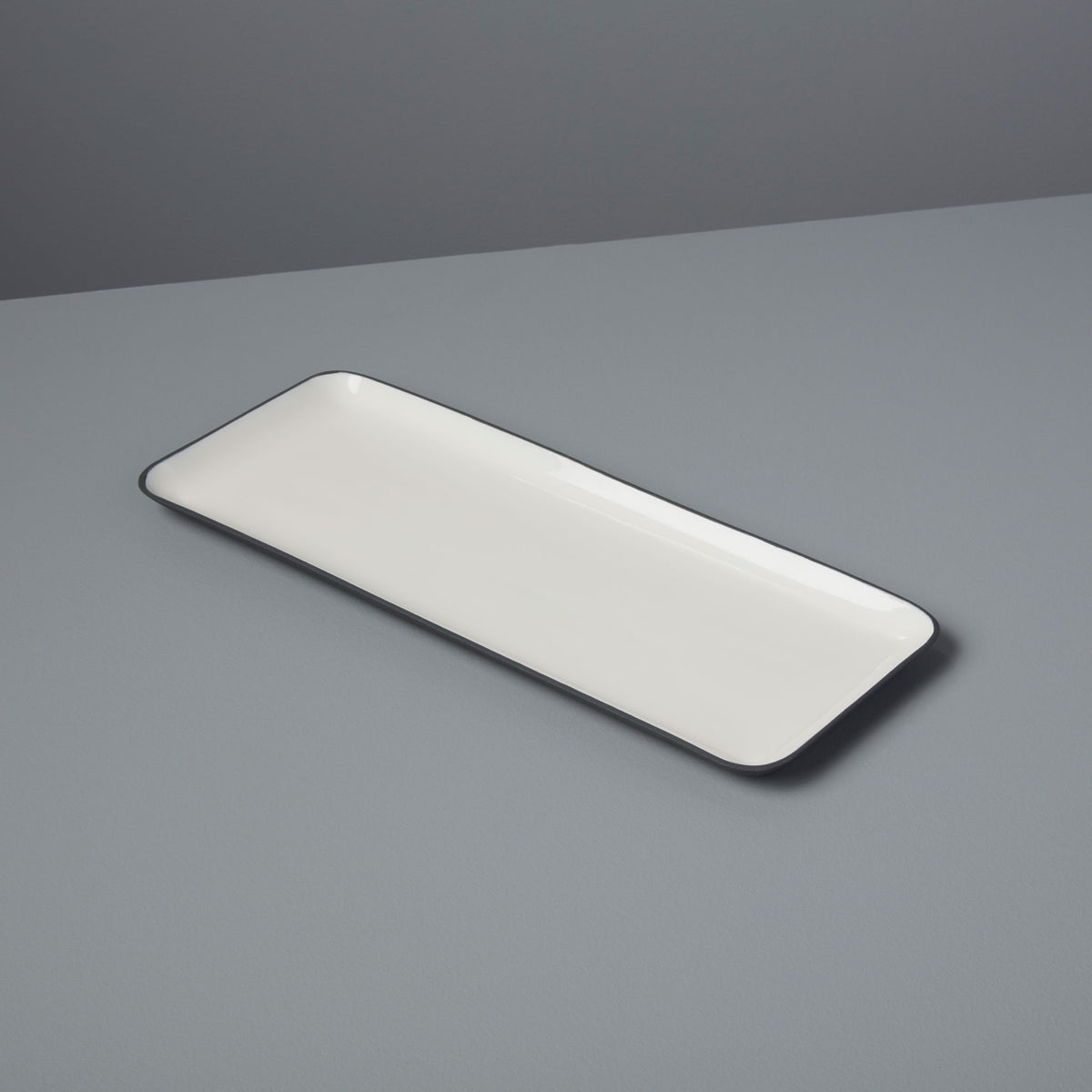 Easton Small Rectangular Platter, Graphite – Be Home
