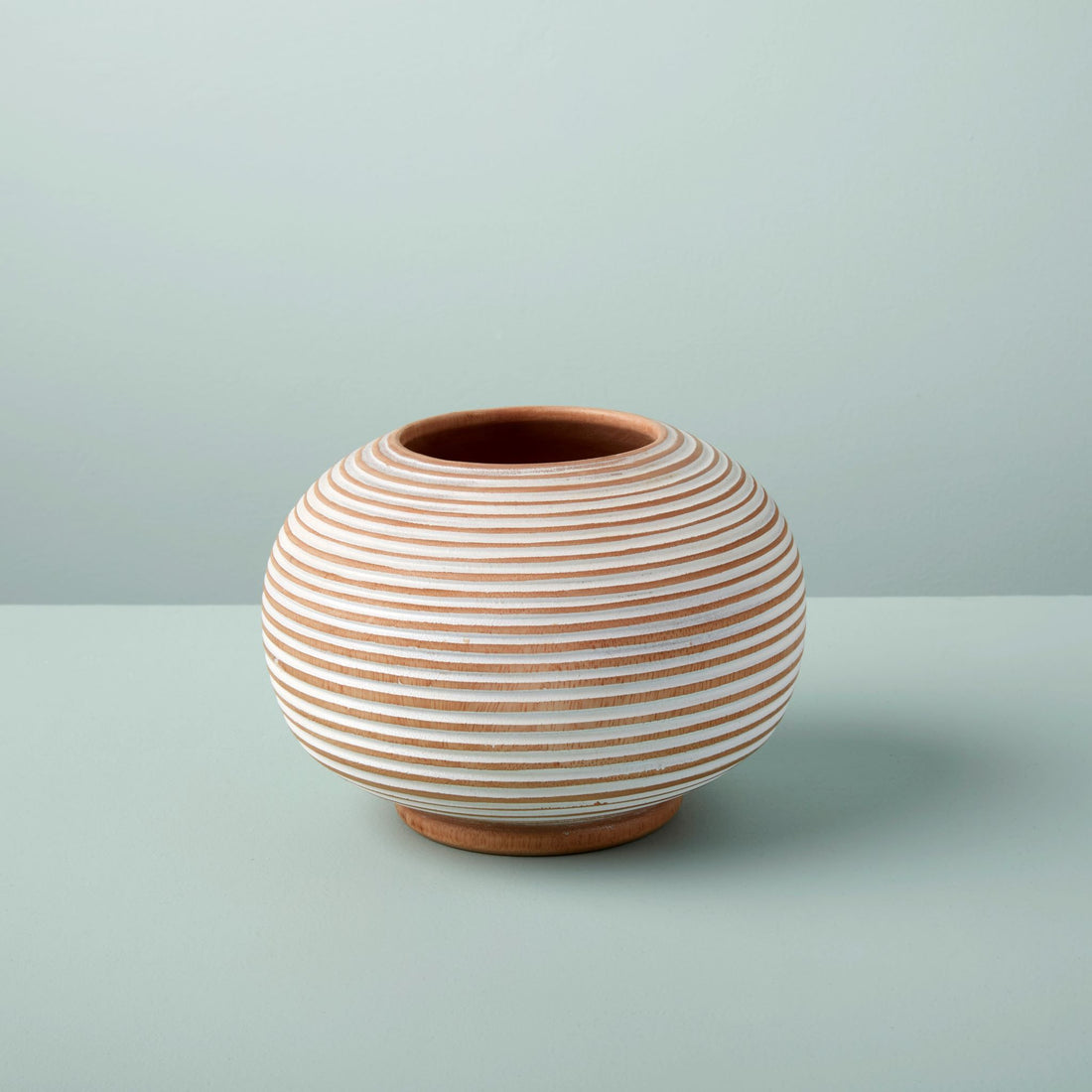 White Striped Kiln Mango Wood Round Vase