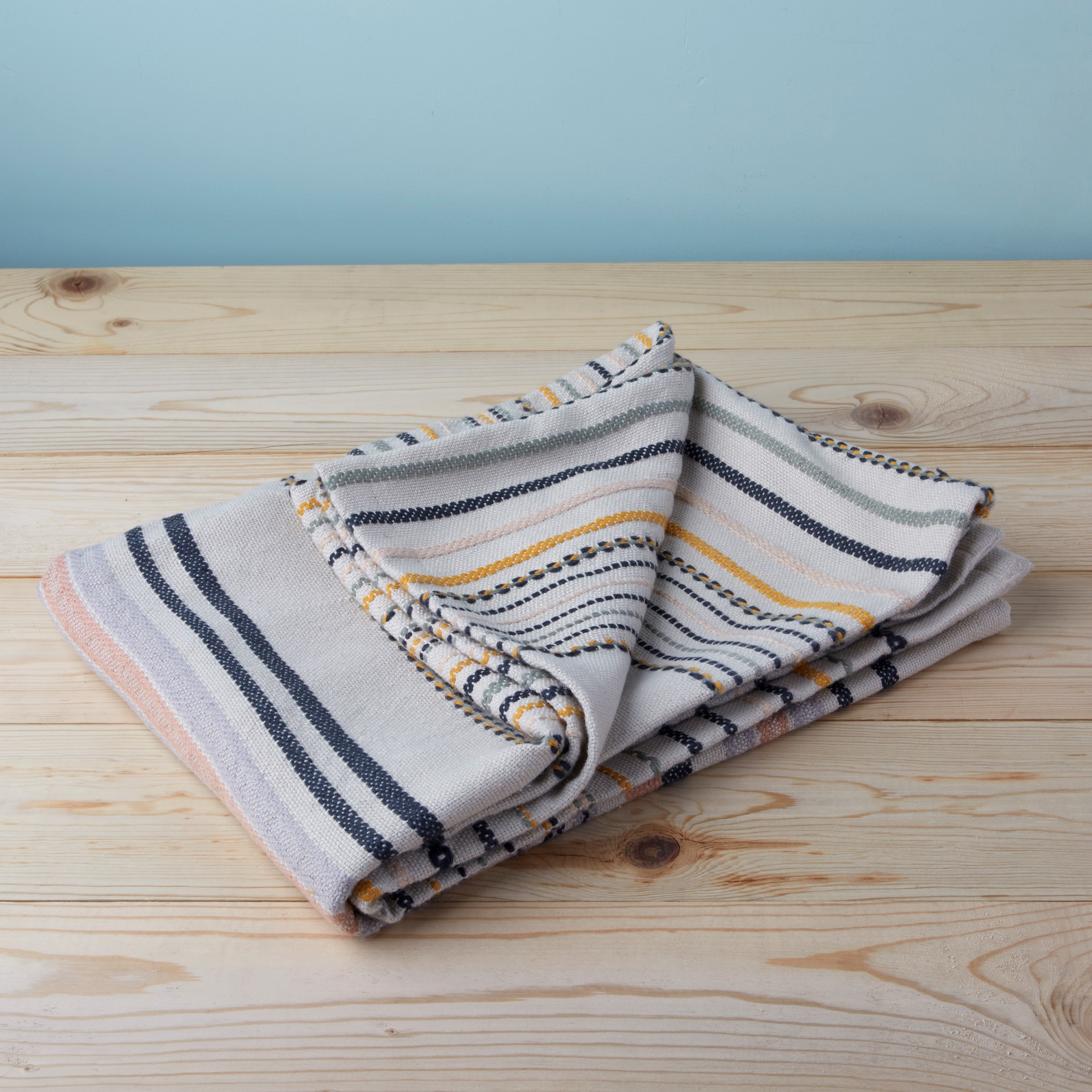 Moxy Recycled Throw