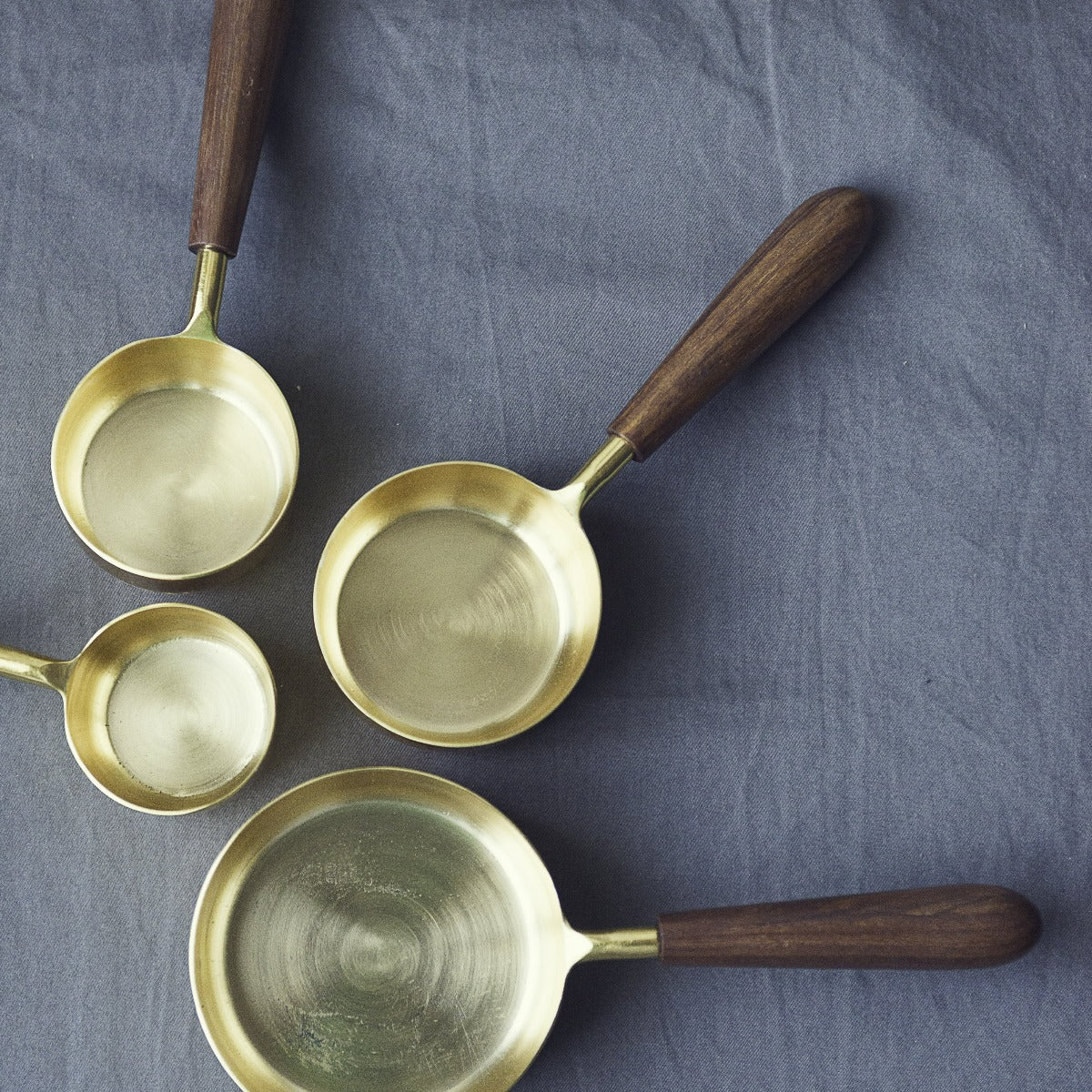 Gold &amp; Wood Measuring Cups, Set of 4