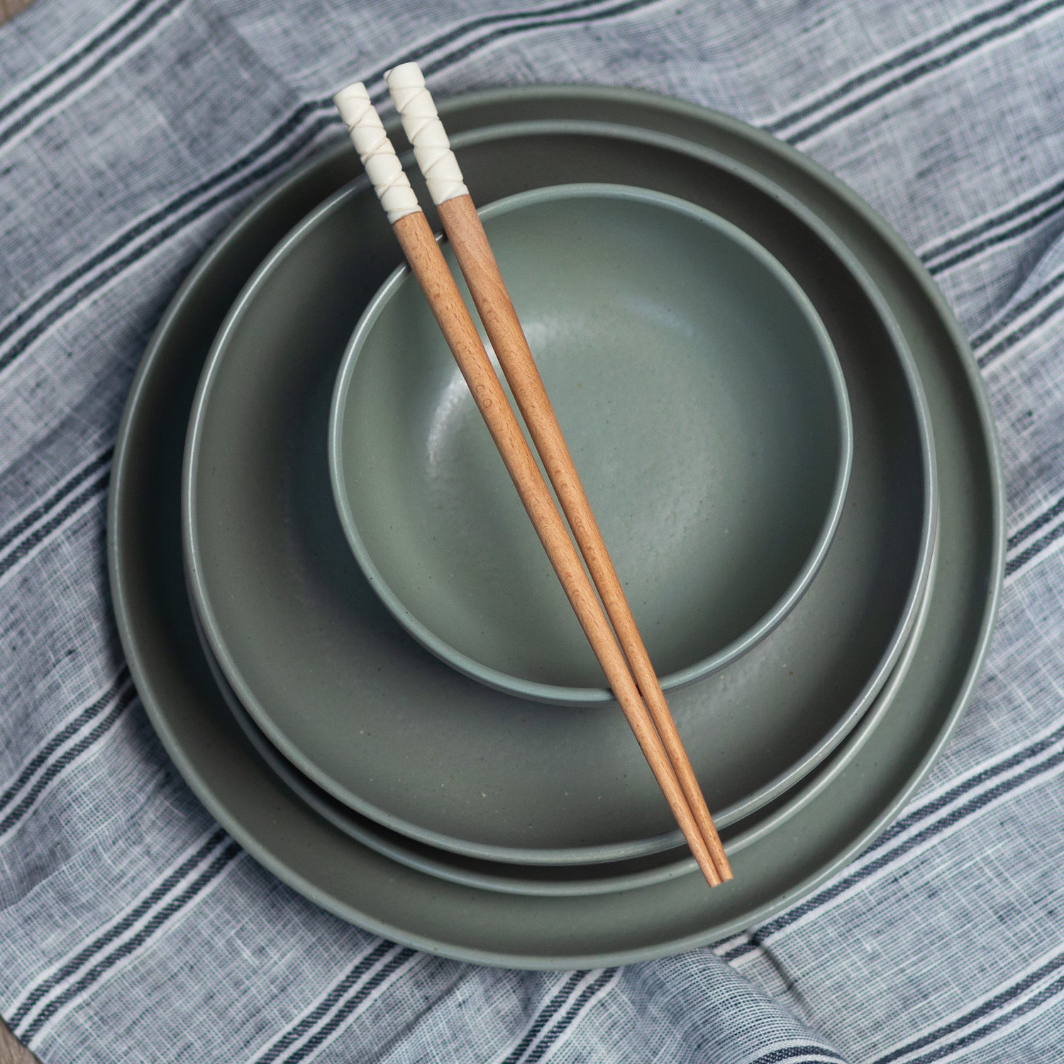 Pacifica Dinner Plate, Artichoke, Set of 6