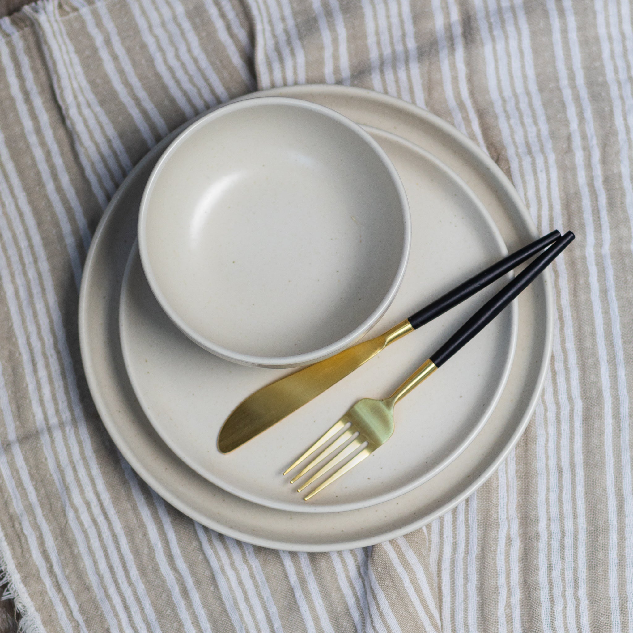 Pacifica Dinner Plate, Vanilla, Set of 6