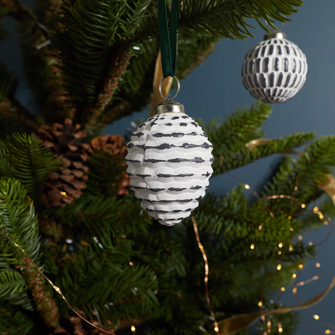 White &amp; Grey Glass Ornament, Pine Cone