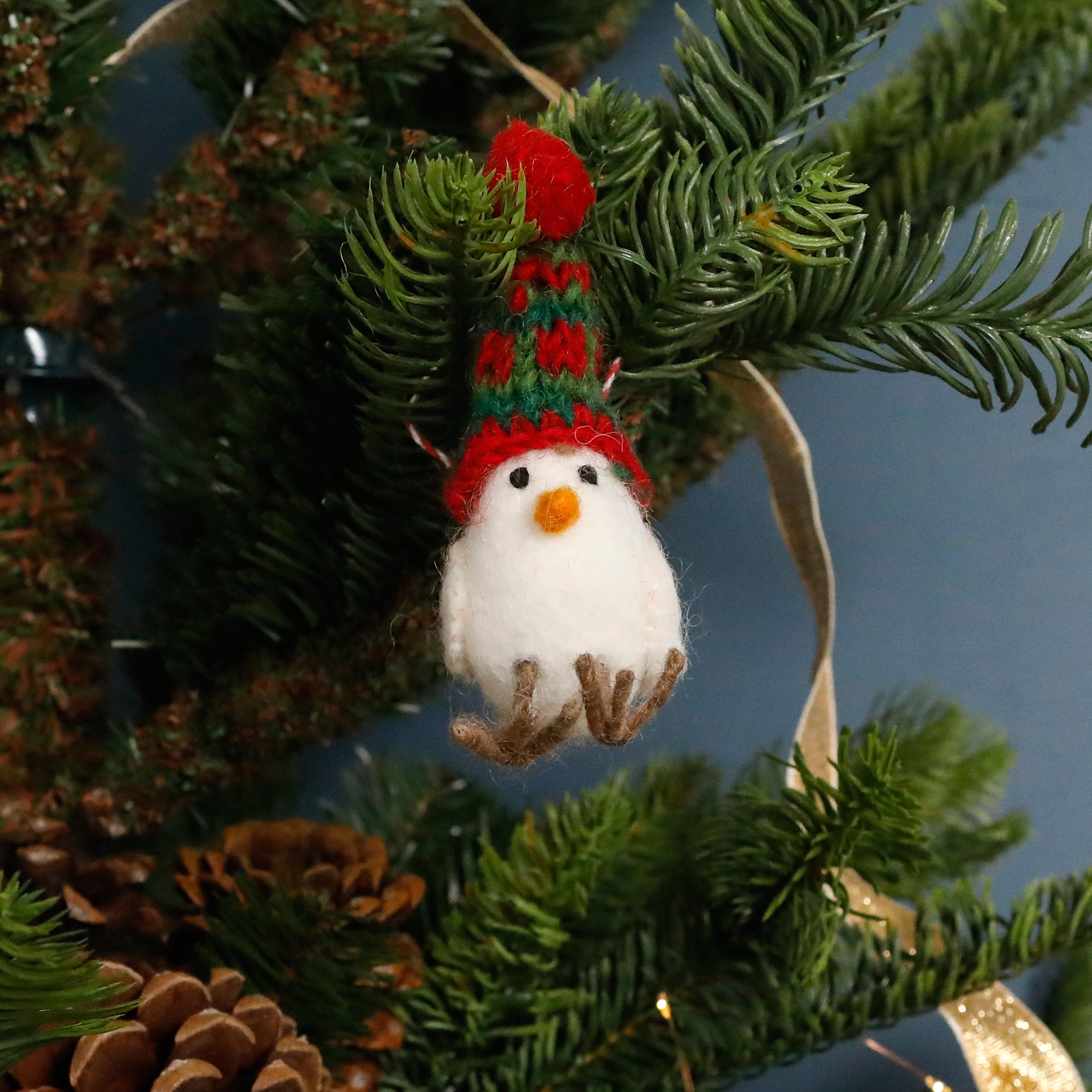Pippy Ornament - Beanie