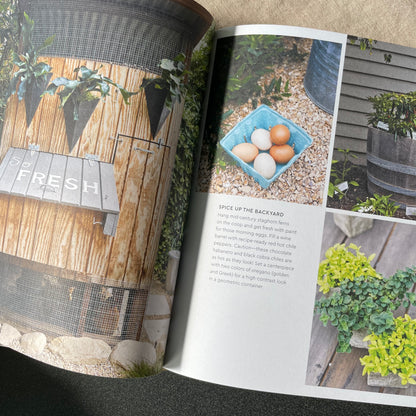 Small Garden Style by Isa Hendry Eaton and Jennifer Blaise Kramer